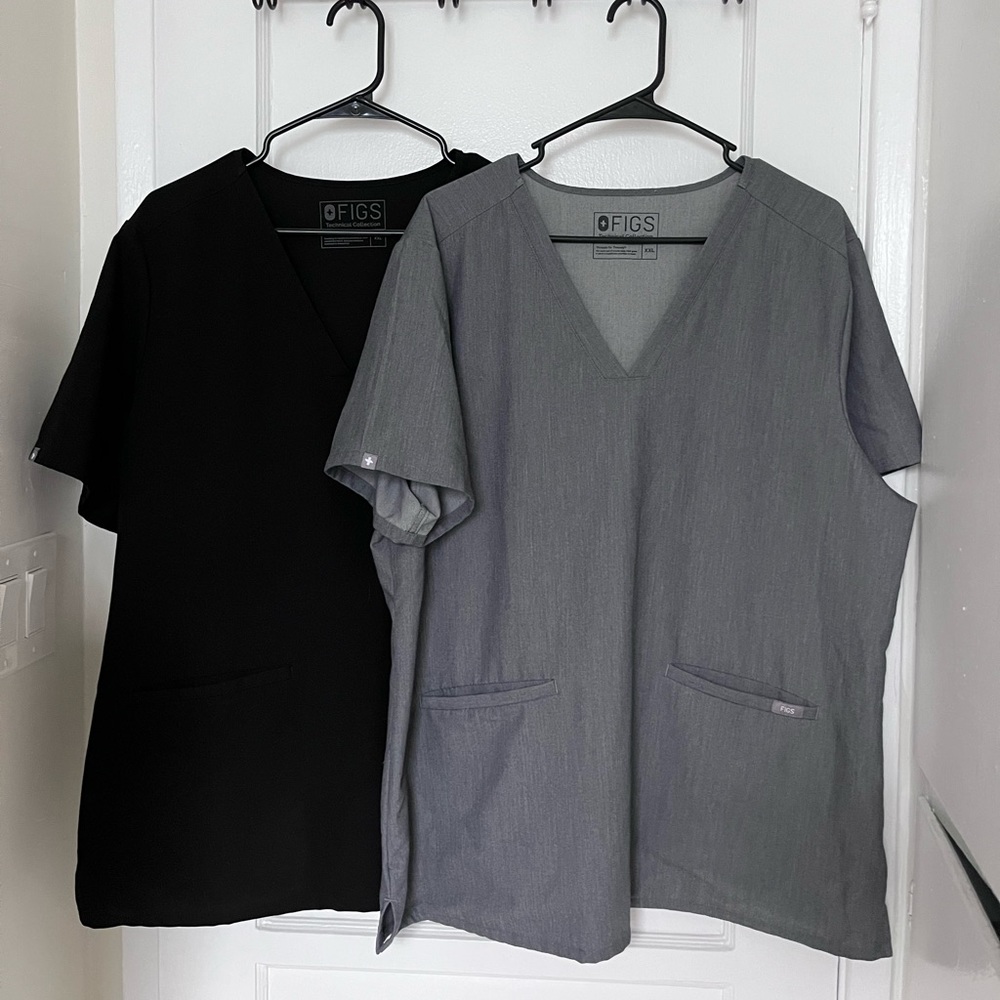 Figs Casma 3 Pocket Scrub Top Womens XXL Gray Black Bundle